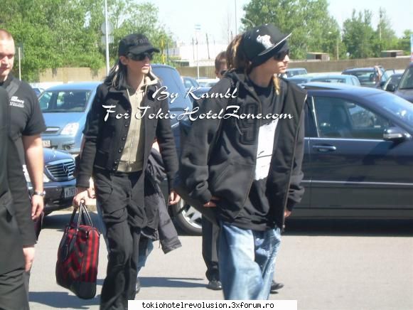 Tinuta zilei - R U X I - Tom Kaulitz
