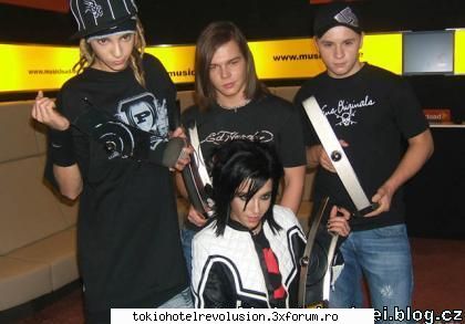 Tokio Hotel - ***InG3RaSuL TaU PuFo - Fotografii