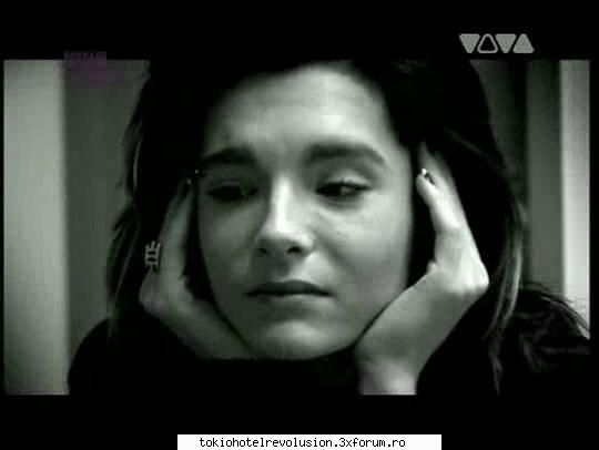 Tokio Hotel DVD ZIMMER 483 - Aici nu stiu c patise dar se vede k este - Arhiva Privata / Private Archive