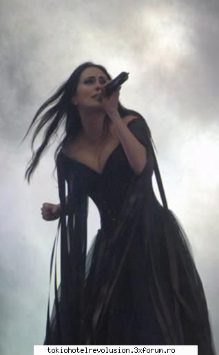 Within Temptation - pozele sunt de la me le-as recunoaste de oriunde - Muzică