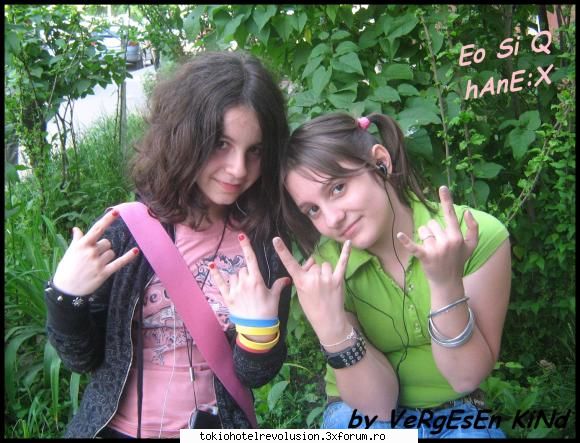 ...Yo... - FeTeLoR cReD k HaNe A pArAsIt FoRuMuL dA....dAk - Fotografii cu utilizatorii