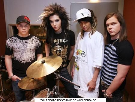 autocarul TH - tokio hotel ......FOREVER !!!!!!! - Arhiva Generala /General Archive