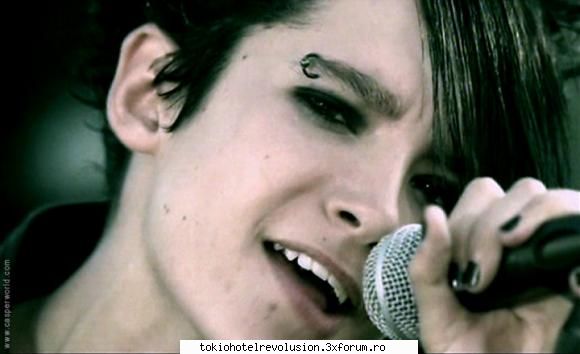 ce e bill?emo,punk rock..goth? - crek si emo si punk - Arhiva Generala /General Archive