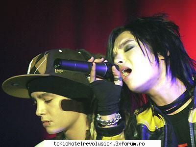 fun with bill and tom! - B ..viata meaaa1!!! T ....mai usor frate - Gemenii Kaulitz