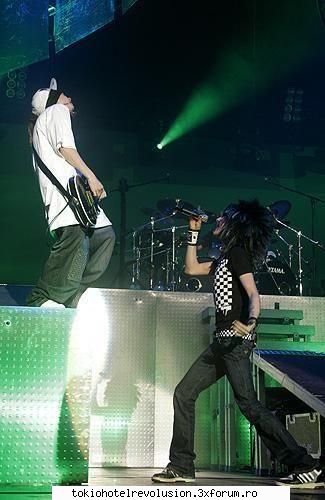 fun with bill and tom! - b-Jultieta!!!unde esti thu Julieta??? t-Aiki - Gemenii Kaulitz