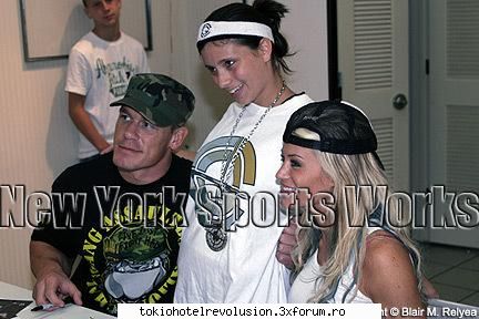 john cena (wrestler,cantaret shi actor) - e bun chiar a inceput sa`mi placa apropo filmul - Muzică
