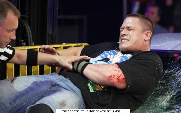 john cena (wrestler,cantaret shi actor) - poza asta ma face sa plang :(( dar are - Muzică