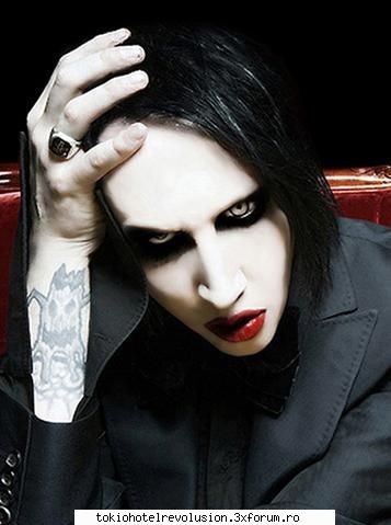 marilyn manson - hey fetelor fitzi atente shy mie la inceputh mi - Muzică