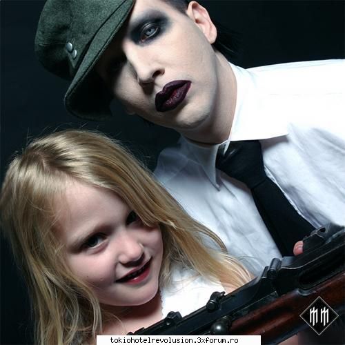 marilyn manson - mie imi place marilyn manson pot sa spun ca sunt - Muzică