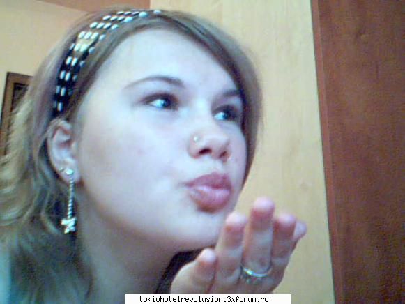me amy_kaulitz - asa si ultima poza aci va dau pupici of imi urasc - Fotografii cu utilizatorii