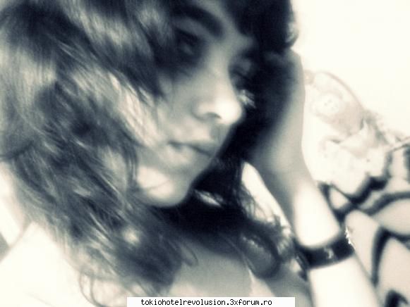 ou ieah [;;)] - mnah c s zicetsi si voi - Fotografii cu utilizatorii