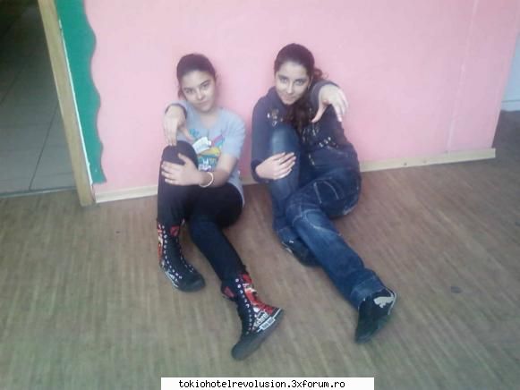 pic with our friend - hilal...... is my best friend - Arhiva Generala /General Archive