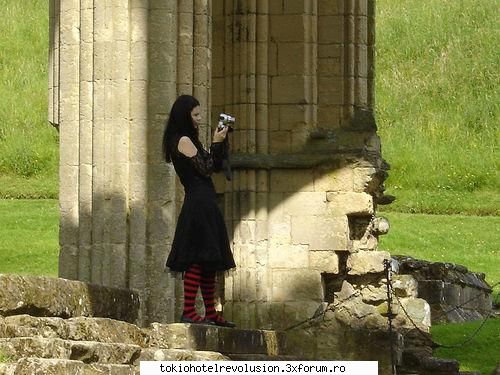 poze in stilul gothic! - kaulitzanamaria - Arhiva Generala /General Archive