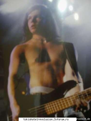 stilul lui gogu - e oky shii Georg...arata ben sexy... :) - Arhiva Privata / Private Archive