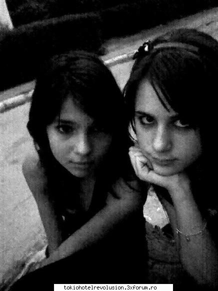 xXxMe The Stupid GirLxXx - Soont cea din stanga!!!!!!!!!!!!!!! Nu va speriati - Fotografii cu utilizatorii