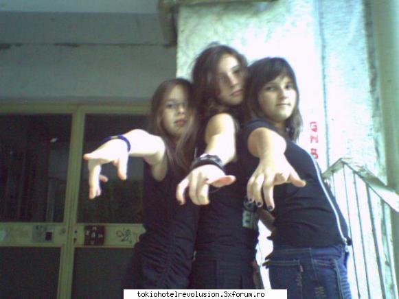 yo nebuna - asta e super dar tot de un an e=)) ....desh - Fotografii cu utilizatorii